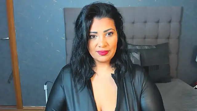 AmyCubes online show from October 4, 2025, 5:27 am