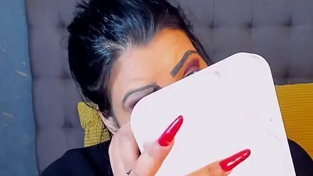 AmyCubes online show from December 14, 2025, 10:14 pm