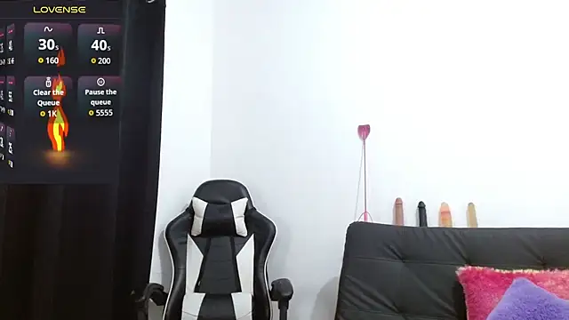 Snapshot of Kiara-Rider chatting on November 15, 2025, 7:10 pm Kiara-Rider online show from November 15, 2025, 7:10 pm