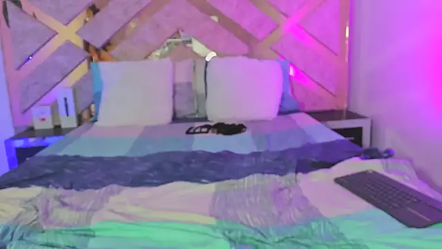  miss khloe online show from December 10, 2024, 9:11 pm