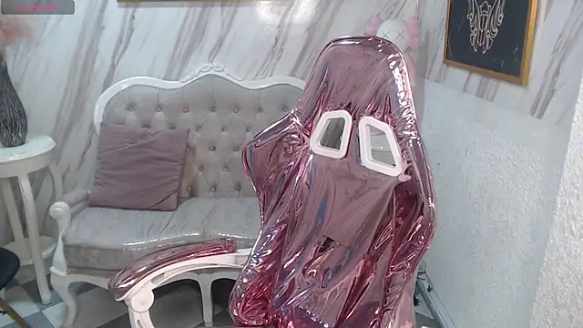 Violeth b online show from March 13, 2025, 12:46 pm