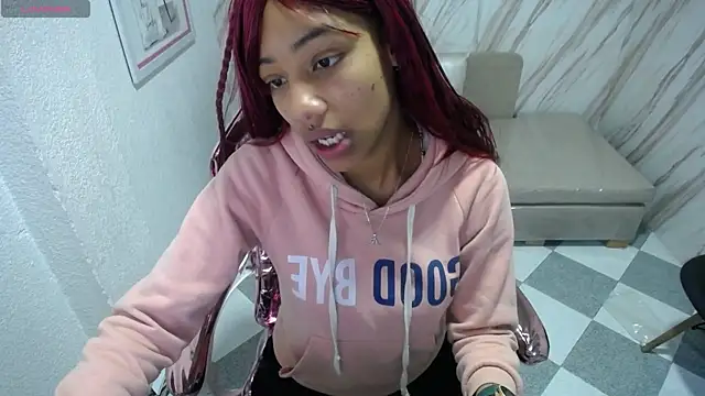 Violeth b online show from March 20, 2025, 12:43 pm