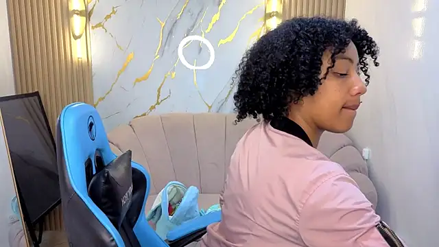 Violeth b online show from October 8, 2025, 12:47 pm