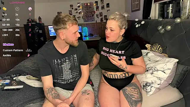 Snapshot of elina_may chatting on February 22, 2025, 8:42 pm elina may online show from February 22, 2025, 8:42 pm