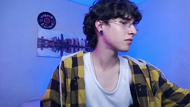 Jeam hot online show from March 1, 2025, 9:59 pm