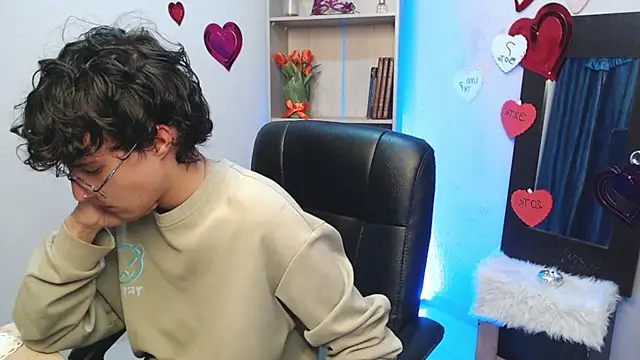 Jeam hot online show from March 4, 2025, 12:50 am