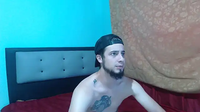Snapshot of kalipso_n-jones chatting on March 6, 2025, 7:54 pm kalipso n-jones online show from March 6, 2025, 7:54 pm