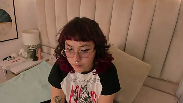 Snapshot of Haru_Bonny chatting on November 28, 2025, 7:49 pm Haru Bonny online show from November 28, 2025, 7:49 pm