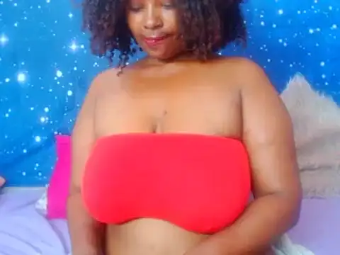 Snapshot of 2Sweetysmile chatting on December 28, 2024, 2:32 pm 2Sweetysmile online show from December 28, 2024, 2:32 pm