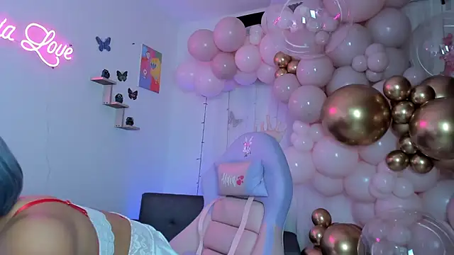 Alaia Love77 online show from February 8, 2025, 3:52 am