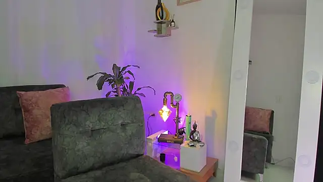 Alaia Love77 online show from February 16, 2025, 9:59 pm