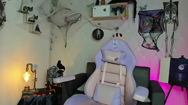 Alaia Love77 online show from October 28, 2025, 10:12 pm