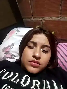 Snapshot of perlita05 chatting on February 13, 2025, 8:38 am perlita05 online show from February 13, 2025, 8:38 am