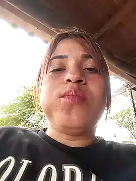 Snapshot of perlita05 chatting on February 15, 2025, 9:15 pm perlita05 online show from February 15, 2025, 9:15 pm