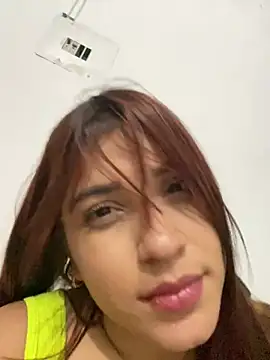 Snapshot of perlita05 chatting on February 25, 2025, 2:25 am perlita05 online show from February 25, 2025, 2:25 am