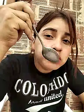 Snapshot of perlita05 chatting on March 12, 2025, 5:49 pm perlita05 online show from March 12, 2025, 5:49 pm