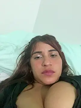 Snapshot of perlita05 chatting on March 14, 2025, 1:37 am perlita05 online show from March 14, 2025, 1:37 am