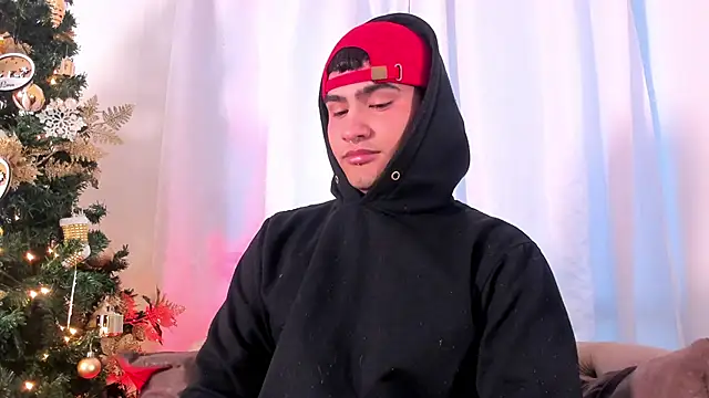 Snapshot of MatheoVelez chatting on December 10, 2024, 12:05 pm MatheoVelez online show from December 10, 2024, 12:05 pm