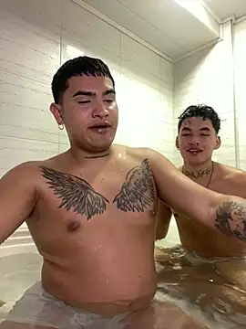 Snapshot of MatheoVelez chatting on January 2, 2025, 2:54 am MatheoVelez online show from January 2, 2025, 2:54 am