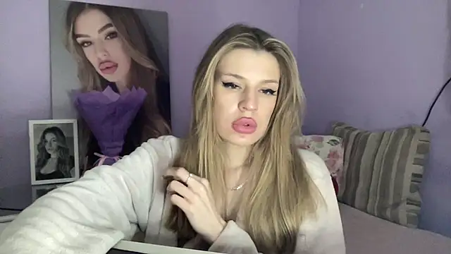 Snapshot of Your_Jessy chatting on January 29, 2025, 9:39 pm Your Jessy online show from January 29, 2025, 9:39 pm