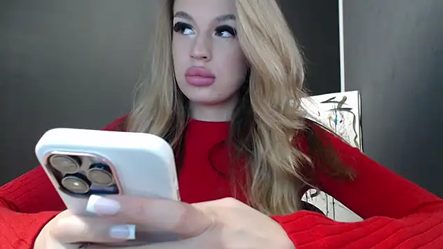 Snapshot of Your_Jessy chatting on September 10, 2025, 1:00 pm Your Jessy online show from September 10, 2025, 1:00 pm