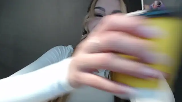 Snapshot of Your_Jessy chatting on September 30, 2025, 1:38 pm Your Jessy online show from September 30, 2025, 1:38 pm