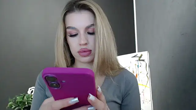 Snapshot of Your_Jessy chatting on October 22, 2025, 12:27 pm Your Jessy online show from October 22, 2025, 12:27 pm