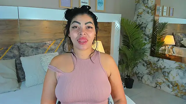 Snapshot of EmaBakker chatting on February 22, 2025, 10:51 am EmaBakker online show from February 22, 2025, 10:51 am