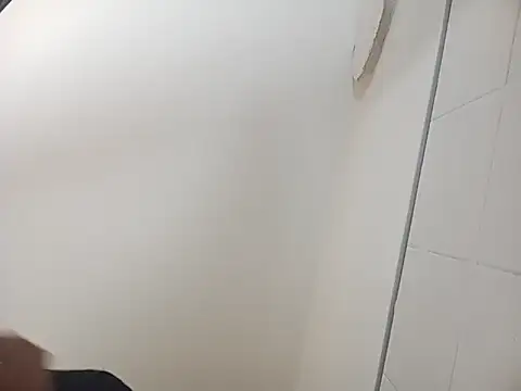 Snapshot of EmaBakker chatting on September 26, 2025, 1:15 pm EmaBakker online show from September 26, 2025, 1:15 pm