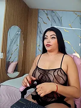 Snapshot of EmaBakker chatting on October 11, 2025, 1:20 pm EmaBakker online show from October 11, 2025, 1:20 pm