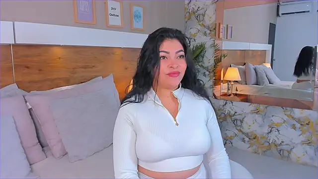 Snapshot of EmaBakker chatting on November 26, 2025, 12:28 pm EmaBakker online show from November 26, 2025, 12:28 pm