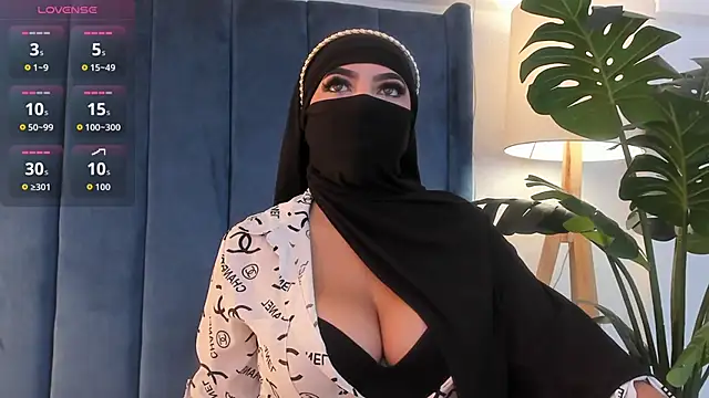 Snapshot of _malih_ chatting on October 11, 2025, 1:20 pm malih online show from October 11, 2025, 1:20 pm