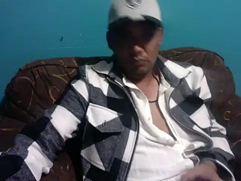 Snapshot of TUMORENO1 chatting on February 3, 2025, 12:47 am TUMORENO1 online show from February 3, 2025, 12:47 am