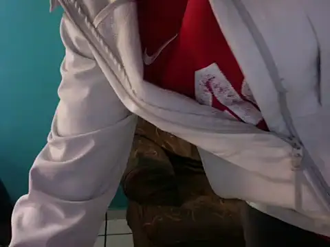 TUMORENO1 online show from September 18, 2025, 6:32 pm