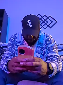 Stayinalive1992 online show from January 21, 2025, 7:15 am