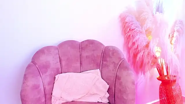 amelie murphy  online show from January 12, 2025, 4:29 pm