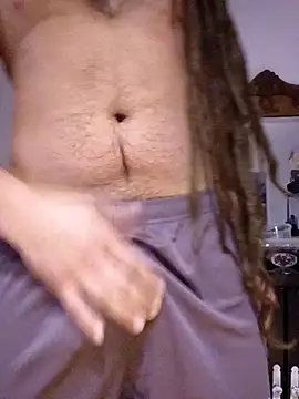 QcMisterv13 online show from February 8, 2025, 1:11 am