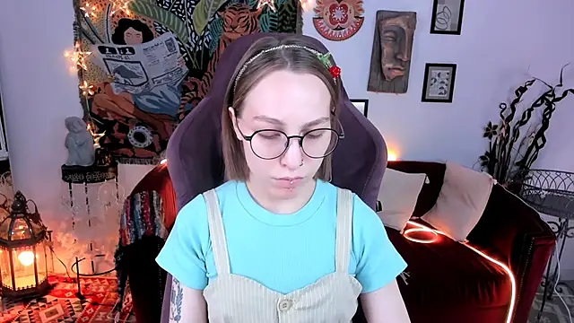 AphexQueen online show from January 22, 2025, 1:21 pm