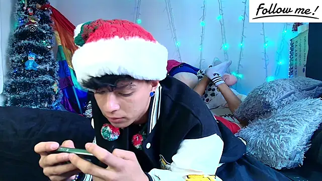 twink sebas  online show from December 24, 2024, 1:50 pm