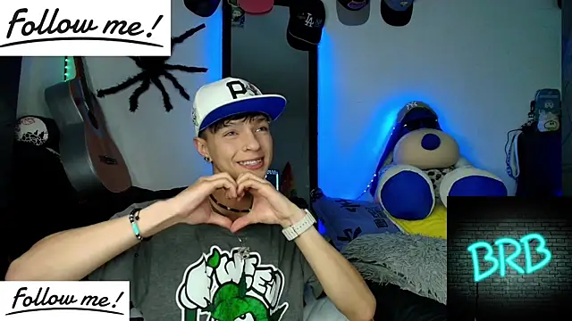 twink sebas  online show from December 27, 2024, 3:31 am