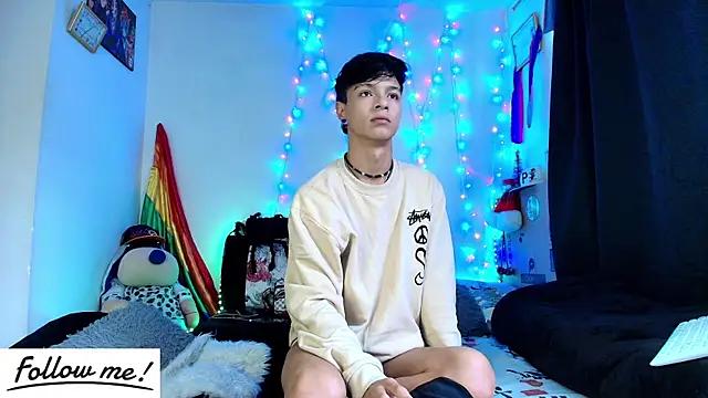 twink sebas  online show from January 5, 2025, 2:41 pm