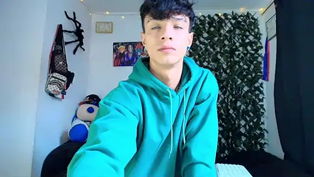 twink sebas  online show from February 8, 2025, 6:22 pm