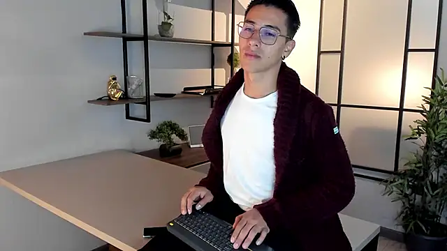 Andy Joy  online show from September 9, 2025, 11:32 am