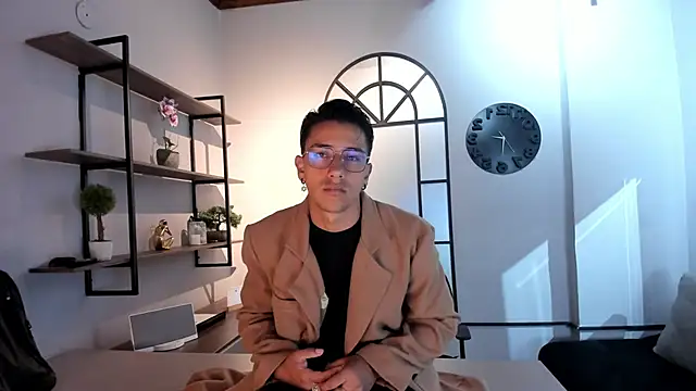 Andy Joy  online show from September 28, 2025, 10:31 am