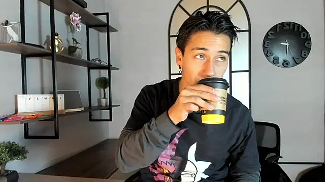 Andy Joy  online show from October 23, 2025, 11:31 am