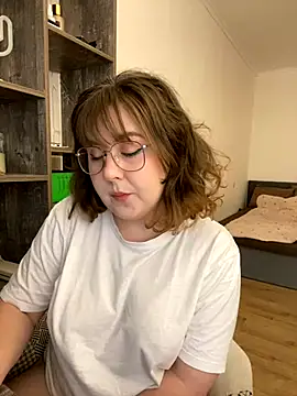 cinnabon  online show from December 6, 2024, 12:27 pm