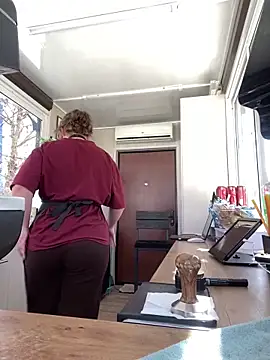 cinnabon  online show from March 9, 2025, 9:02 am