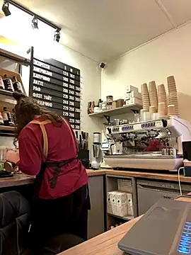 cinnabon  online show from October 10, 2025, 12:37 pm