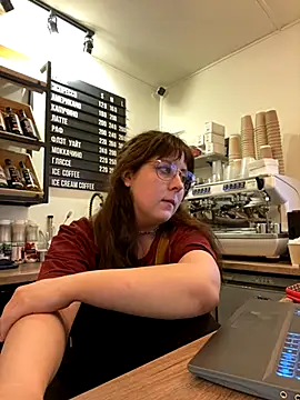 cinnabon  online show from October 13, 2025, 1:22 pm