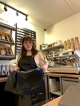 cinnabon  online show from October 21, 2025, 11:55 am